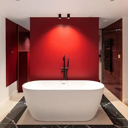 Duplex Luxueux Avec Billard Et Baignoire Apartment Paris