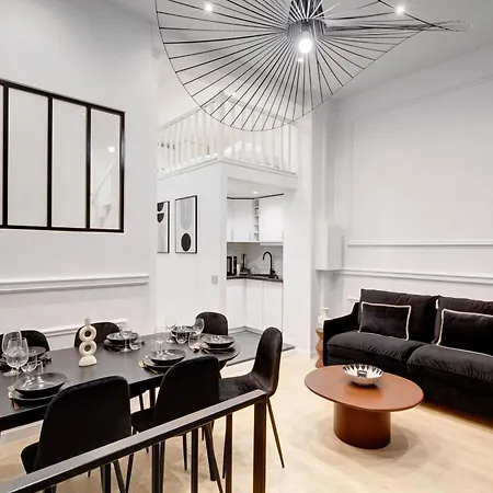 Duplex Luxueux Avec Billard Et Baignoire 아파트 파리