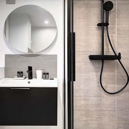 Duplex Luxueux Avec Billard Et Baignoire 아파트 파리